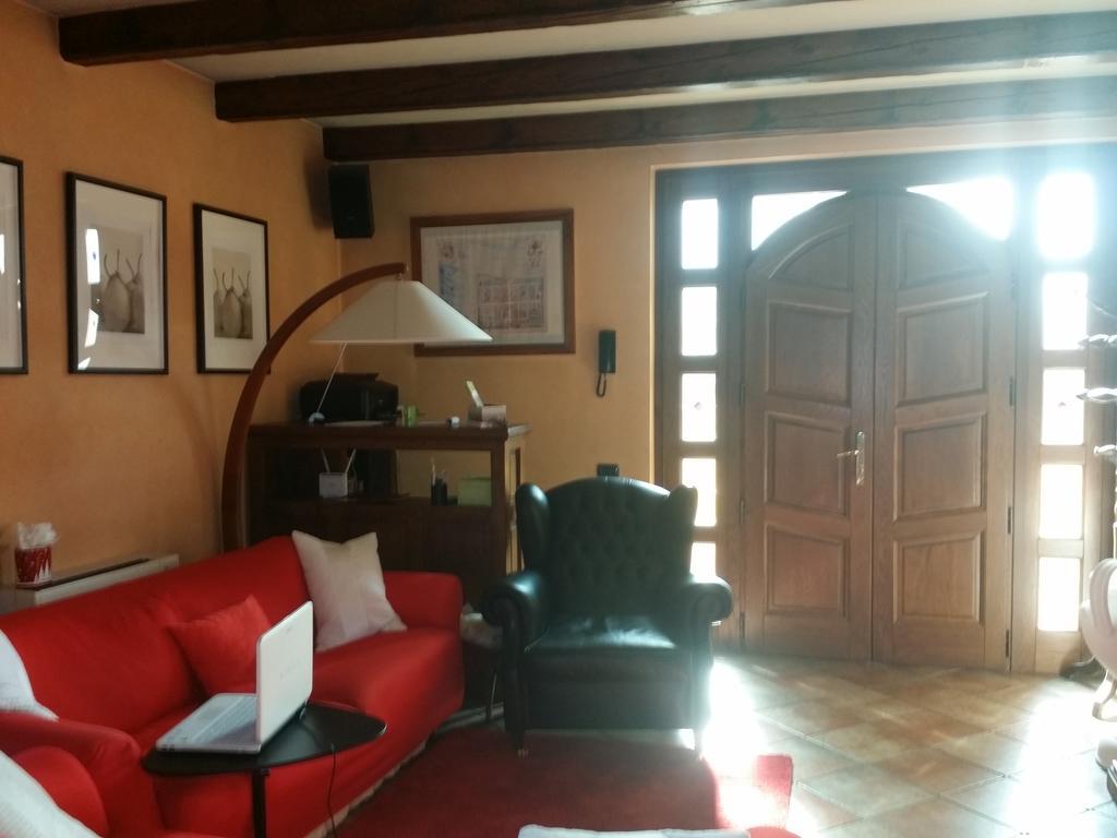 Bed and Breakfast Peropero' à Gattinara Extérieur photo